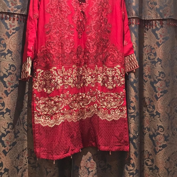 Dress - Picture 2 of 4